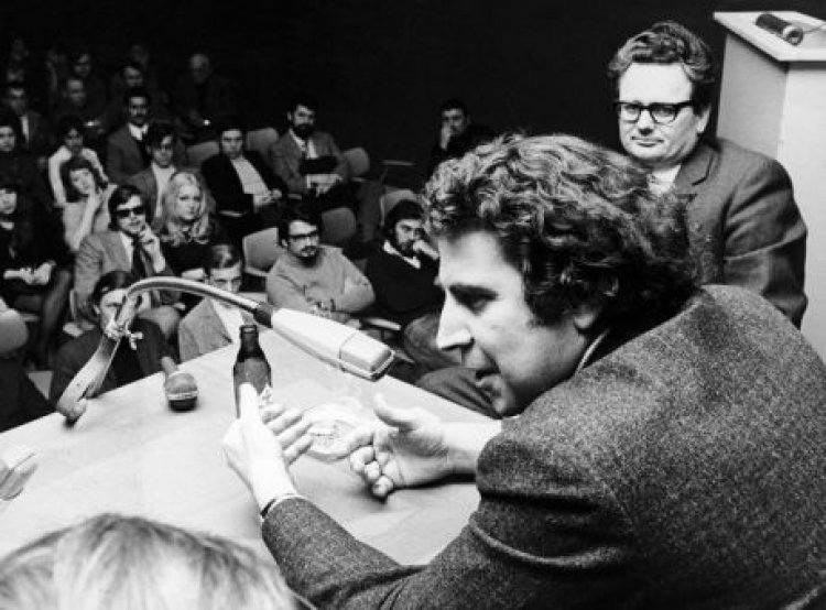 «Ο Μίκης έδωσε φως στις ψυχές μας»