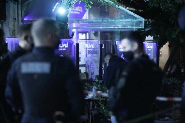 ΕΝ ΨΥΧΡΟ ΕΚΤΕΛΕΣΗ ΣΤΗΝ ΚΑΡΔΙΑ ΤΟΥ ΚΕΝΤΡΟΥ ΤΗΣ ΑΘΗΝΑΣ ΚΑΙ ΣΥΓΚΕΚΡΙΜΕΝΑ ΣΤΗΝ ΠΛΑΤΕΙΑ ΤΟΥ ΑΓΙΟΥ ΠΑΥΛΟΥ