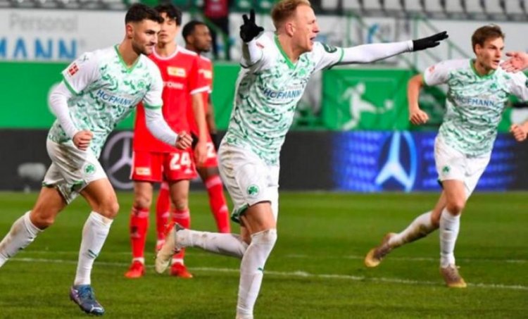 2 Άσσοι και μια  διπλή Τετάρτης ...και ταμείο!