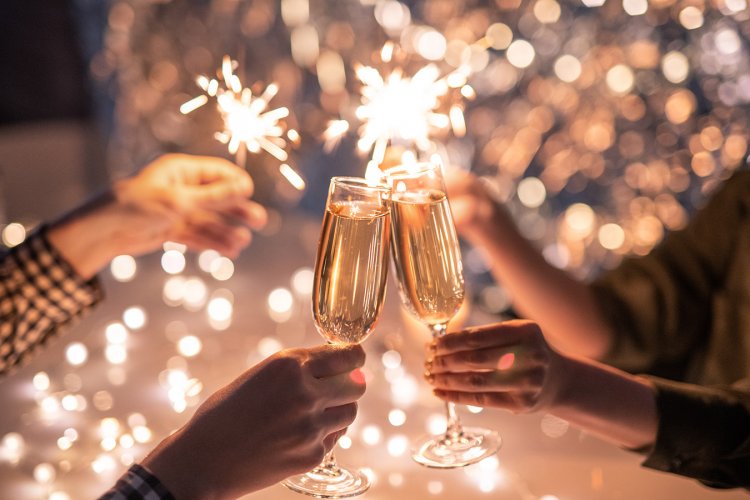 4 διπλές (δυάδες) και καλή χρονιά!