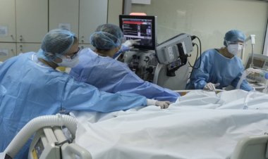 Πότε εκτιμά πως θα τελειώσει η πανδημία Έλληνας καθηγητής στο John Hopkins.