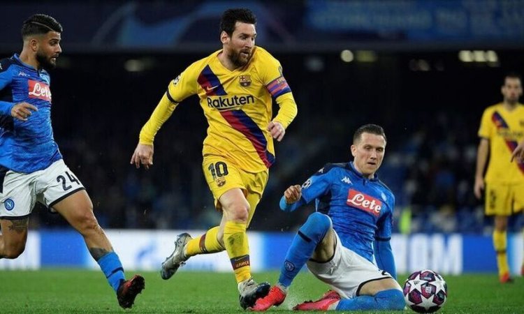 2 άσσοι μιά διπλή Κυριακής ταμείο