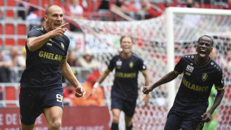 Super-ball Παρασκευής ταμείο