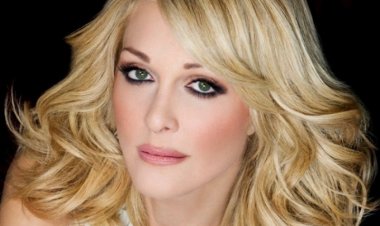 ΝΑΤΆΣΑ ΘΕΟΔΩΡΊΔΟΥ 'ΤΙΣ ΔΥΣΚΟΛΕΣ ΣΤΙΓΜΕΣ'