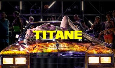 TITANE 'ΤΑΙΝΙΑ ΣΟΚ ΜΕ ΤΟ ΠΙΟ ΑΜΦΙΛΕΓΌΜΕΝΟ ΒΡΑΒΕΊΟ ΦΟΙΝΙΚΑ ΌΛΩΝ ΤΩΝ ΕΠΟΧΏΝ'