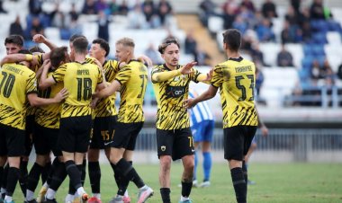 Ritch Σαββάτου ταμείο