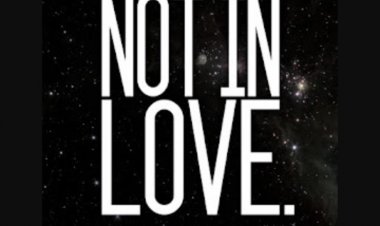 CRYSTAL CASTLES (ROBERT SMITH) NOT IN LOVE