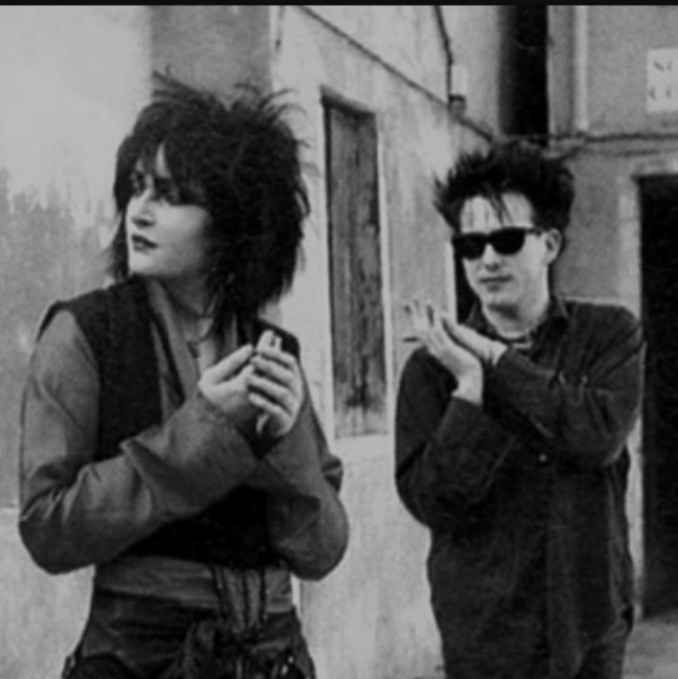 5 ΚΟΡΥΦΑΊΑ ΤΡΑΓΟΎΔΙΑ POST PUNK ΚΑΙ ΕΝΑΛΛΑΚΤΙΚΉΣ ROCK ΜΟΥΣΙΚΗΣ