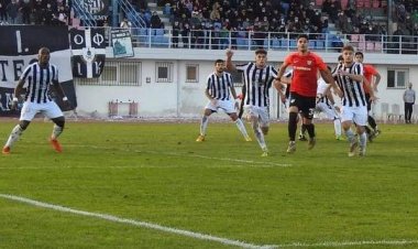 Fox Παρασκευής ταμείο