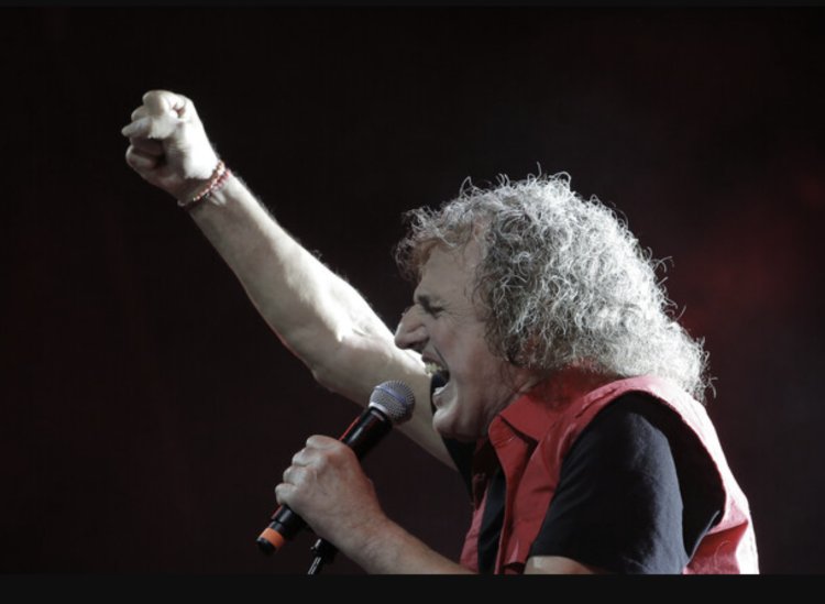 ΠΑΠΑΚΩΝΣΤΑΝΤΊΝΟΥ 'ΒΙΚΤΩΡΙΑ' ΈΝΑ ΑΠΌ ΤΆ ΩΡΑΙΌΤΕΡΑ ΡΟΚ ΤΡΑΓΟΎΔΙΑ ΤΗΣ ΑΞΕΧΑΣΤΗΣ ΔΕΚΑΕΤΊΑΣ ΤΟΥ 80