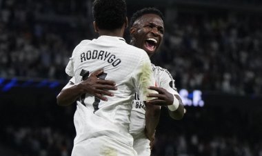 ΚΟΛΩΝΑ ΣΑΒΒΑΤΟΥ BY MAKISVOGDOPOULOS