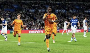 ΚΟΛΩΝΑ ΤΕΤΆΡΤΗΣ BY MAKISVOGDOPOULOS