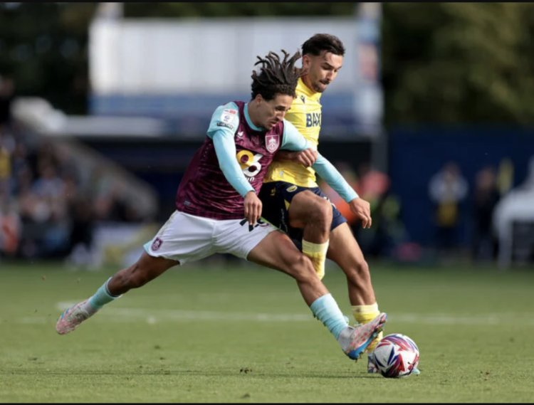 ΚΟΛΩΝΑ ΗΜΈΡΑΣ BY MAKISVOGDOPOULOS