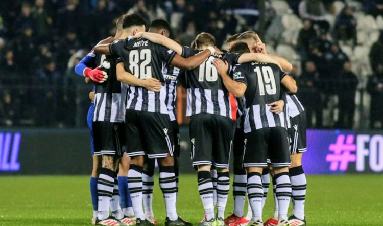 ΚΟΛΩΝΑ ΠΈΜΠΤΗΣ BY MAKISVOGDOPOULOS