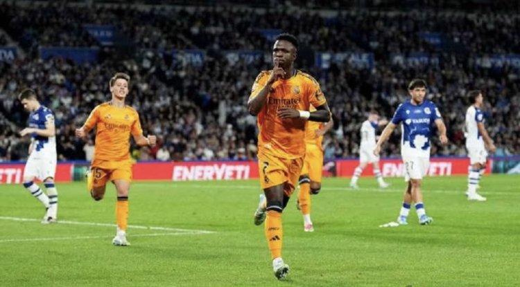 ΚΟΛΩΝΑ ΤΕΤΆΡΤΗΣ BY MAKISVOGDOPOULOS