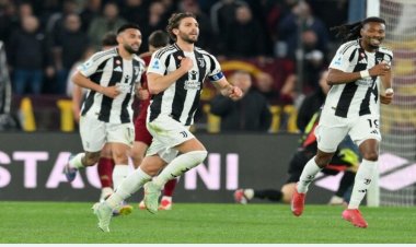 ΚΟΛΩΝΑ ΣΑΒΒΑΤΟΥ BY MAKIS VOGDOPOULOS