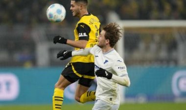 ΚΟΛΩΝΑ ΣΑΒΒΑΤΟΥ BY MAKIS VOGDOPOULOS