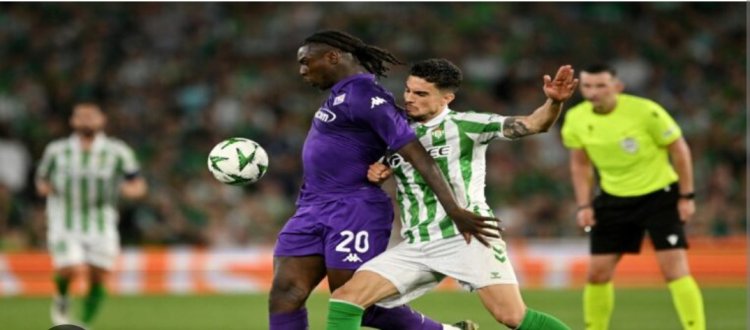 ΚΟΛΩΝΑ ΠΕΜΠΤΗΣ BY MAKIS VOGDOPOULOS