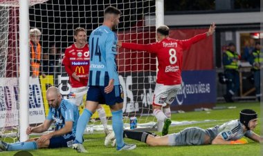 ΚΟΛΩΝΑ ΚΥΡΙΑΚΗΣ BY MAKIS VOGDOPOULOS