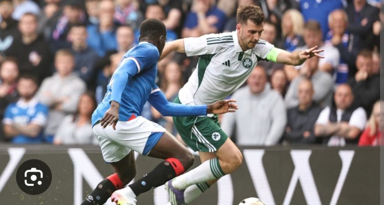 ΚΟΛΩΝΑ ΗΜΕΡΑΣ BY MAKIS VOGDOPOULOS