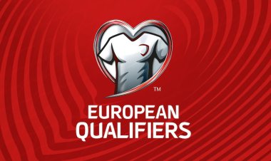 Σκωτία  - Δανιά (4-2)  Λευκορωσία - Ελλάδα (0-0) Πηρε Την Πρόκριση απευθείας Η Σκωτία Στο Μουντίαλ με ισοπαλία ολκοληρωνεί Η Εθνική Τον όμιλο